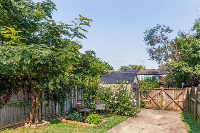 615 Lischey Ave, Nashville, TN 37207