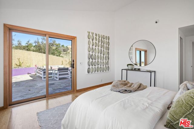 231 Loma Metisse Road, Malibu, CA 90265