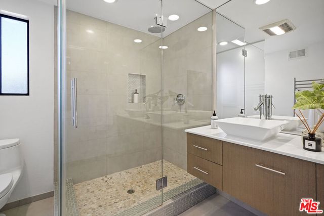 231 Loma Metisse Road, Malibu, CA 90265