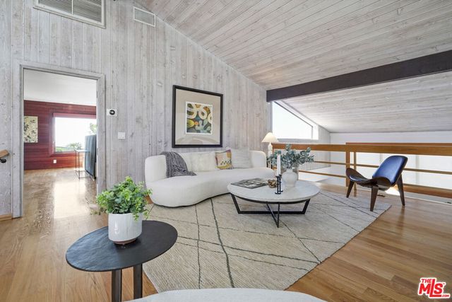 231 Loma Metisse Road, Malibu, CA 90265