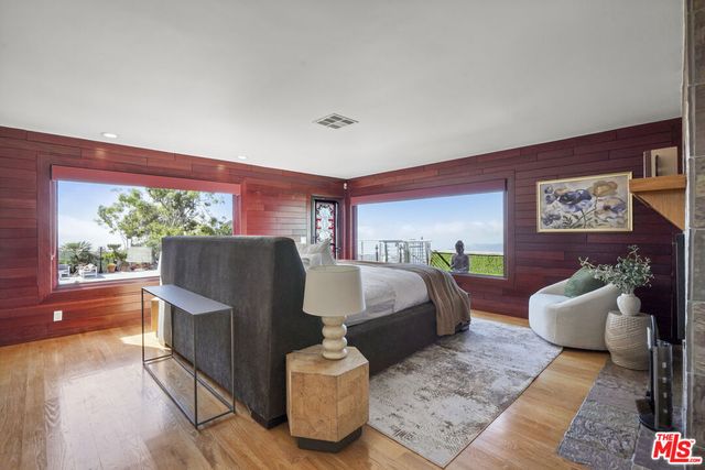 231 Loma Metisse Road, Malibu, CA 90265