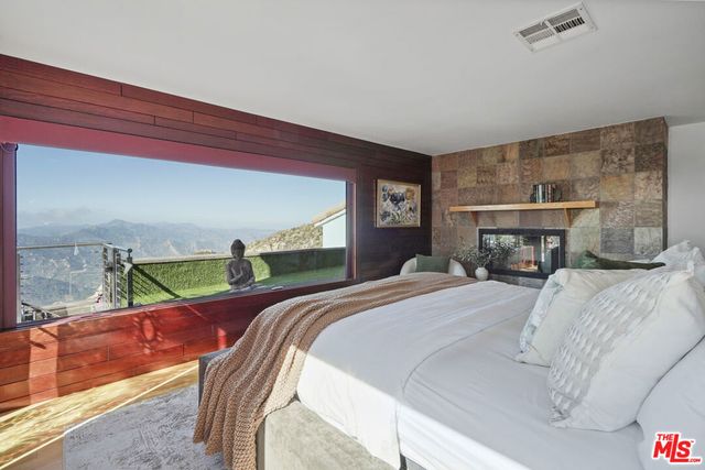 231 Loma Metisse Road, Malibu, CA 90265