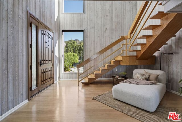 231 Loma Metisse Road, Malibu, CA 90265