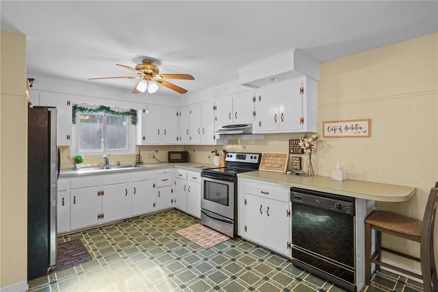 25 Fisher Street, North Providence, RI 02911