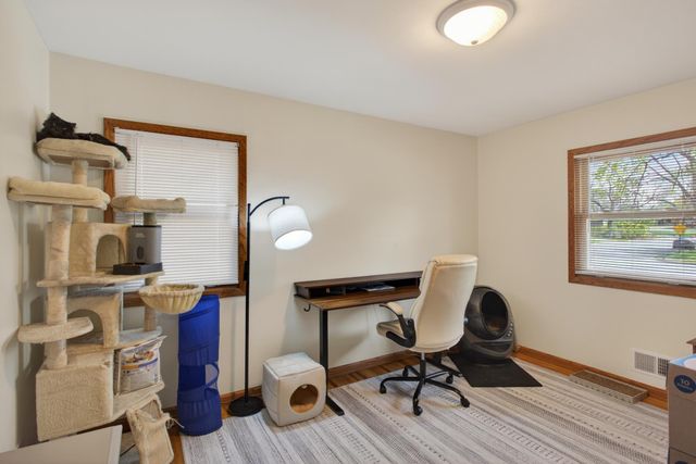 5216 W 110th Street, Bloomington, MN 55437