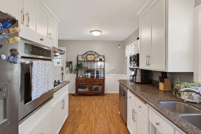 5216 W 110th Street, Bloomington, MN 55437