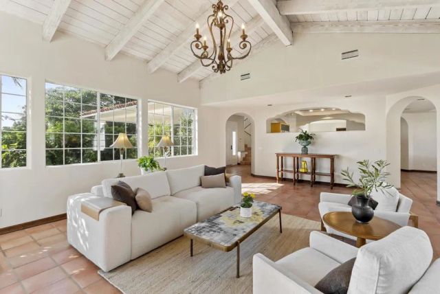 28889 Anderson Court, Escondido, CA 92026