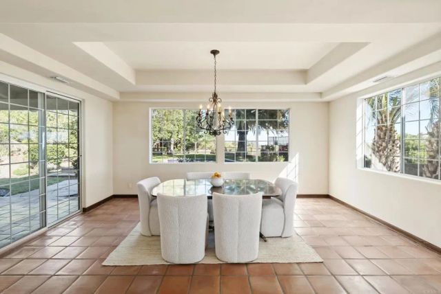 28889 Anderson Court, Escondido, CA 92026
