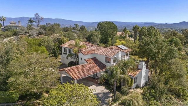 28889 Anderson Court, Escondido, CA 92026