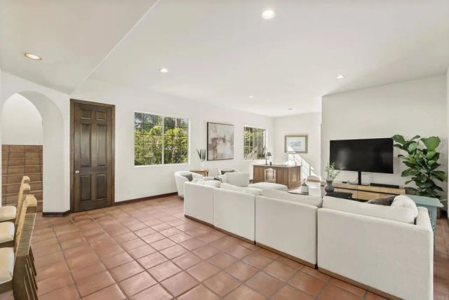 28889 Anderson Court, Escondido, CA 92026