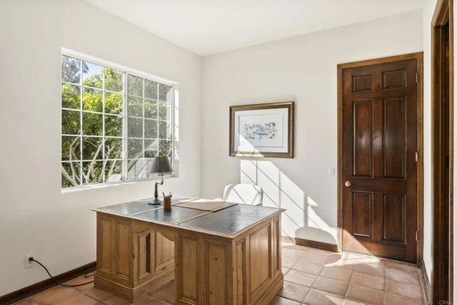 28889 Anderson Court, Escondido, CA 92026