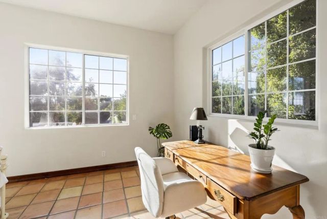 28889 Anderson Court, Escondido, CA 92026