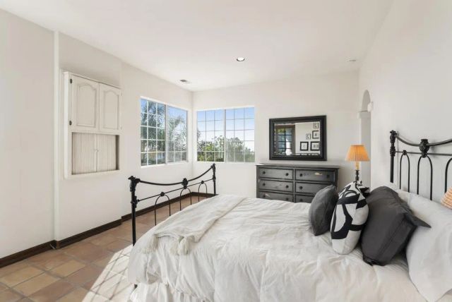 28889 Anderson Court, Escondido, CA 92026