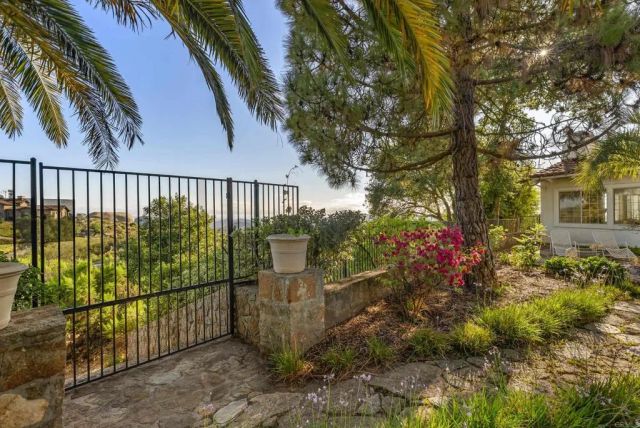 28889 Anderson Court, Escondido, CA 92026
