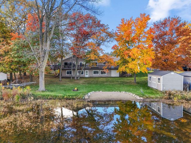 17439 Interlachen Drive NE, Ham Lake, MN 55304