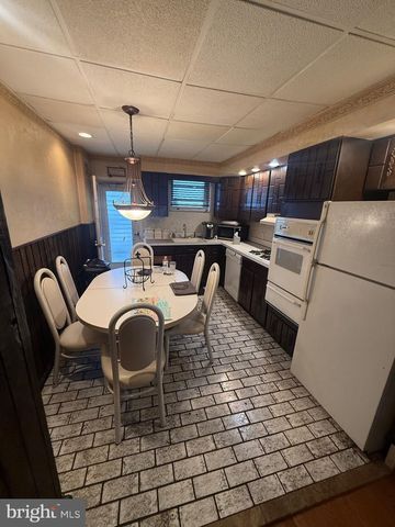 2642 S ISEMINGER ST, Philadelphia, PA 19148