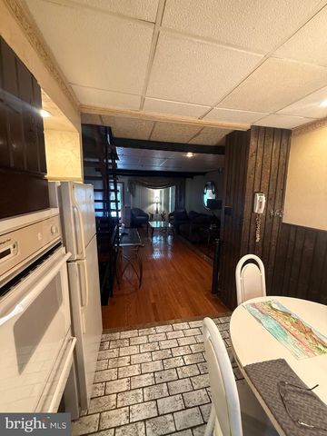 2642 S ISEMINGER ST, Philadelphia, PA 19148