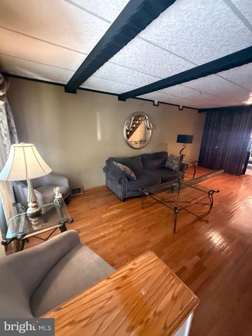 2642 S ISEMINGER ST, Philadelphia, PA 19148