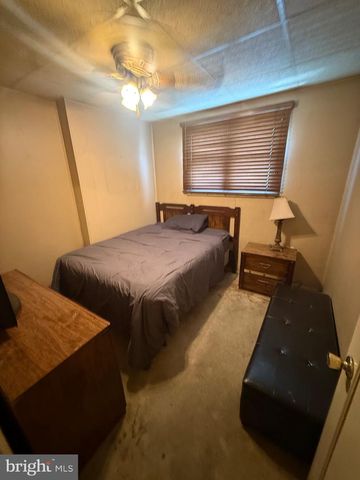 2642 S ISEMINGER ST, Philadelphia, PA 19148