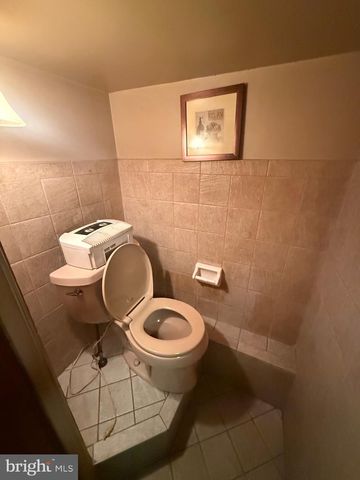 2642 S ISEMINGER ST, Philadelphia, PA 19148