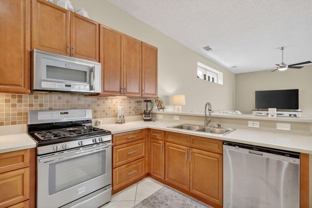 705 SW Andros Cove, Port St. Lucie, Port St Lucie, FL 34986
