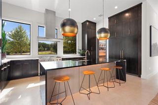 100 Overlook DR, Liberty Hill, TX 78642