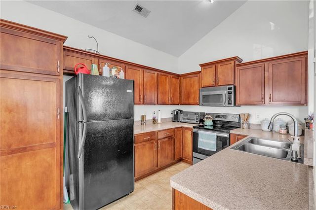 1110 Rivers ARCH, Carrollton, VA 23314