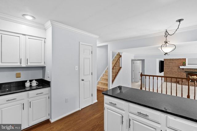 25 WHITTINGHAM CIR, Sterling, VA 20165