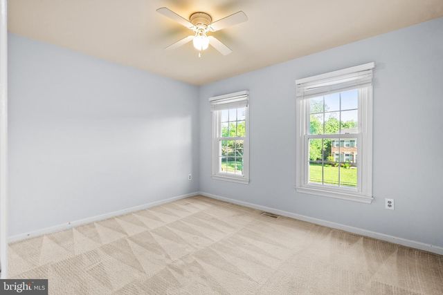 25 WHITTINGHAM CIR, Sterling, VA 20165