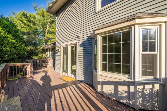 25 WHITTINGHAM CIR, Sterling, VA 20165