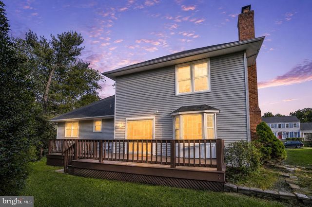 25 WHITTINGHAM CIR, Sterling, VA 20165