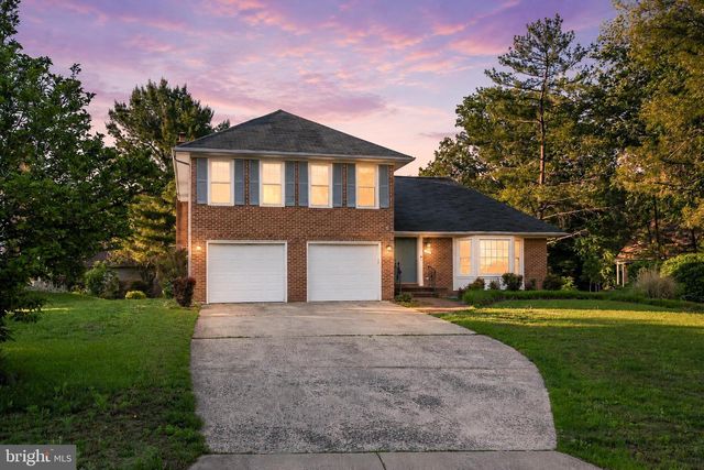 25 WHITTINGHAM CIR, Sterling, VA 20165