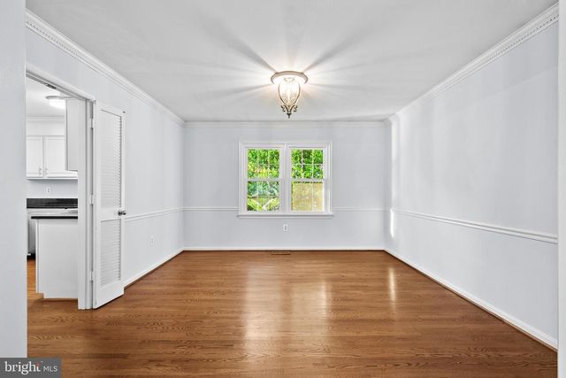 25 WHITTINGHAM CIR, Sterling, VA 20165