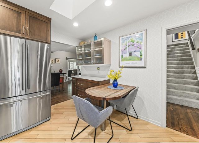 10004 N Holmes COURT, Mequon, WI 53092