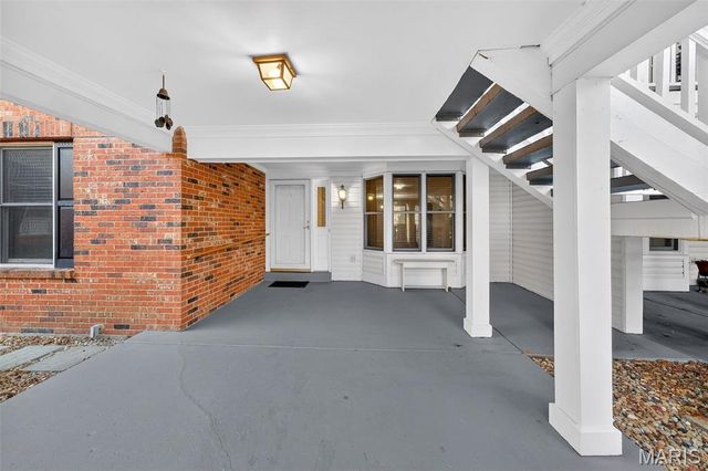 7344 Whitehall Colonial Lane, Affton, MO 63119