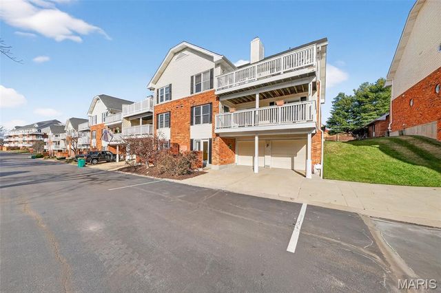 7344 Whitehall Colonial Lane, Affton, MO 63119