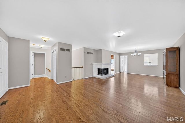 7344 Whitehall Colonial Lane, Affton, MO 63119