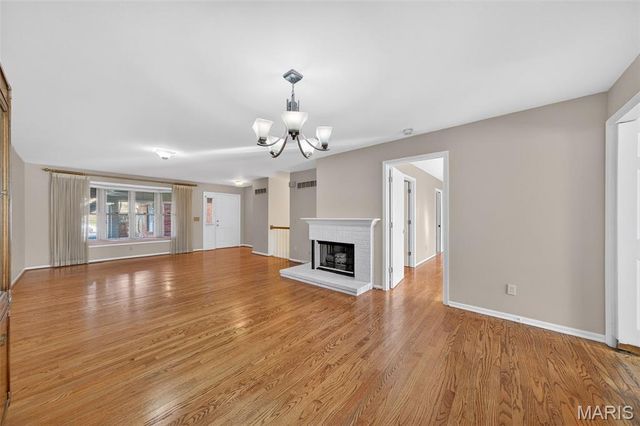 7344 Whitehall Colonial Lane, Affton, MO 63119