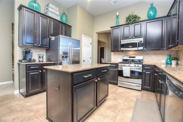 2004 Granite Hill DR, Leander, TX 78641