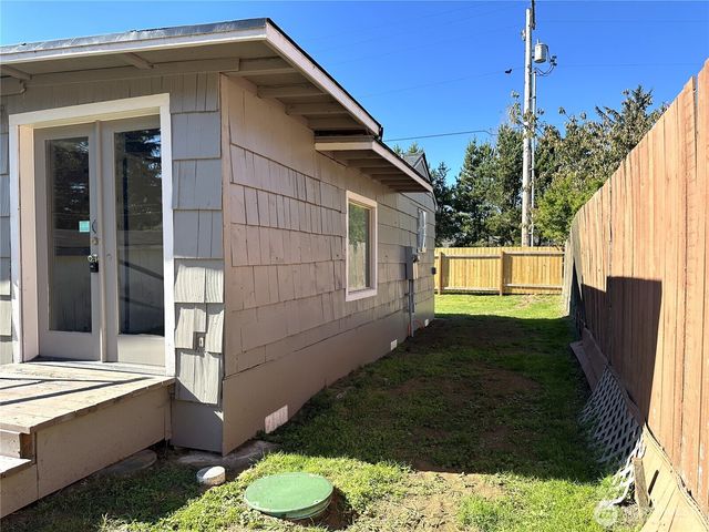 26206 R Street, Ocean Park, WA 98640