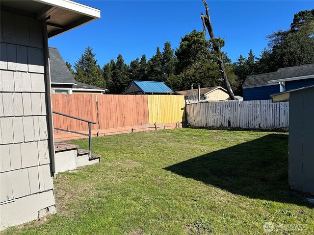 26206 R Street, Ocean Park, WA 98640