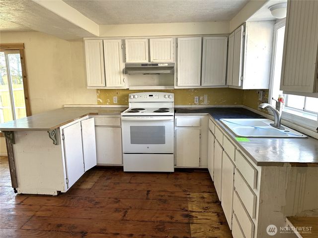 26206 R Street, Ocean Park, WA 98640