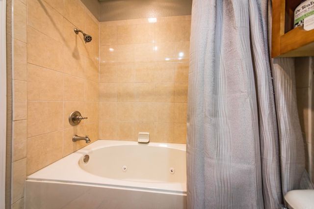 321 Peters Point, Hot Springs, AR 71913