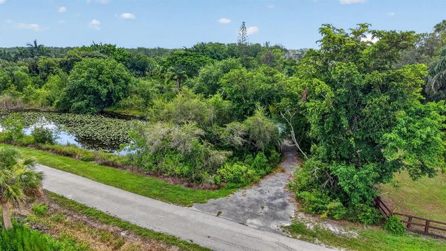 2262 Prarieview Drive, Loxahatchee, FL 33470