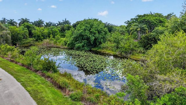 2262 Prarieview Drive, Loxahatchee, FL 33470