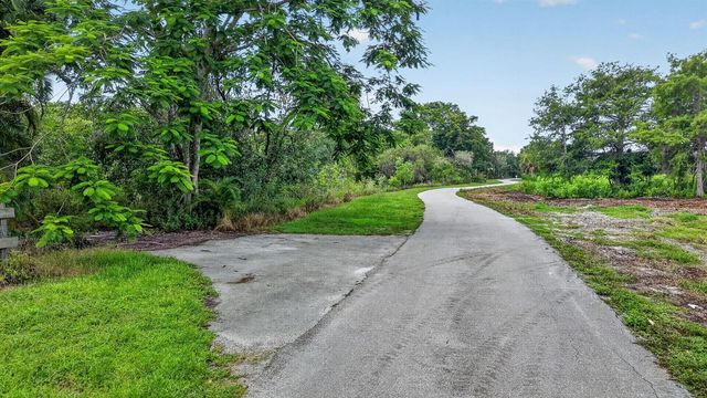 2262 Prarieview Drive, Loxahatchee, FL 33470
