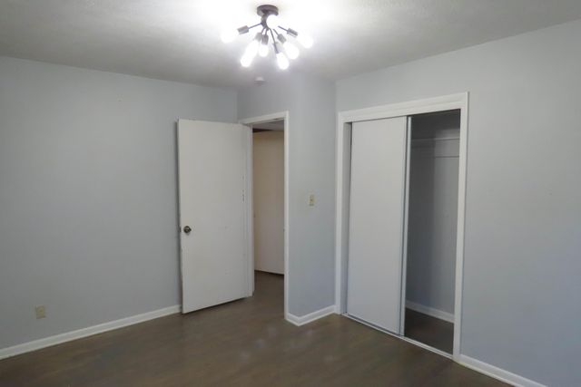 3552 S Franklin Avenue, Springfield, MO 65807