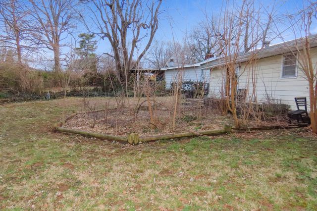 3552 S Franklin Avenue, Springfield, MO 65807