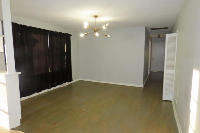 3552 S Franklin Avenue, Springfield, MO 65807