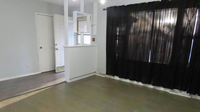 3552 S Franklin Avenue, Springfield, MO 65807